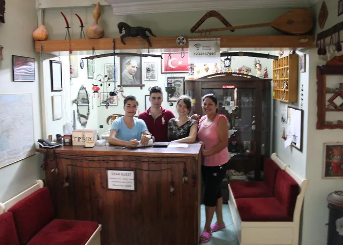 מלון Efes Antik 2*